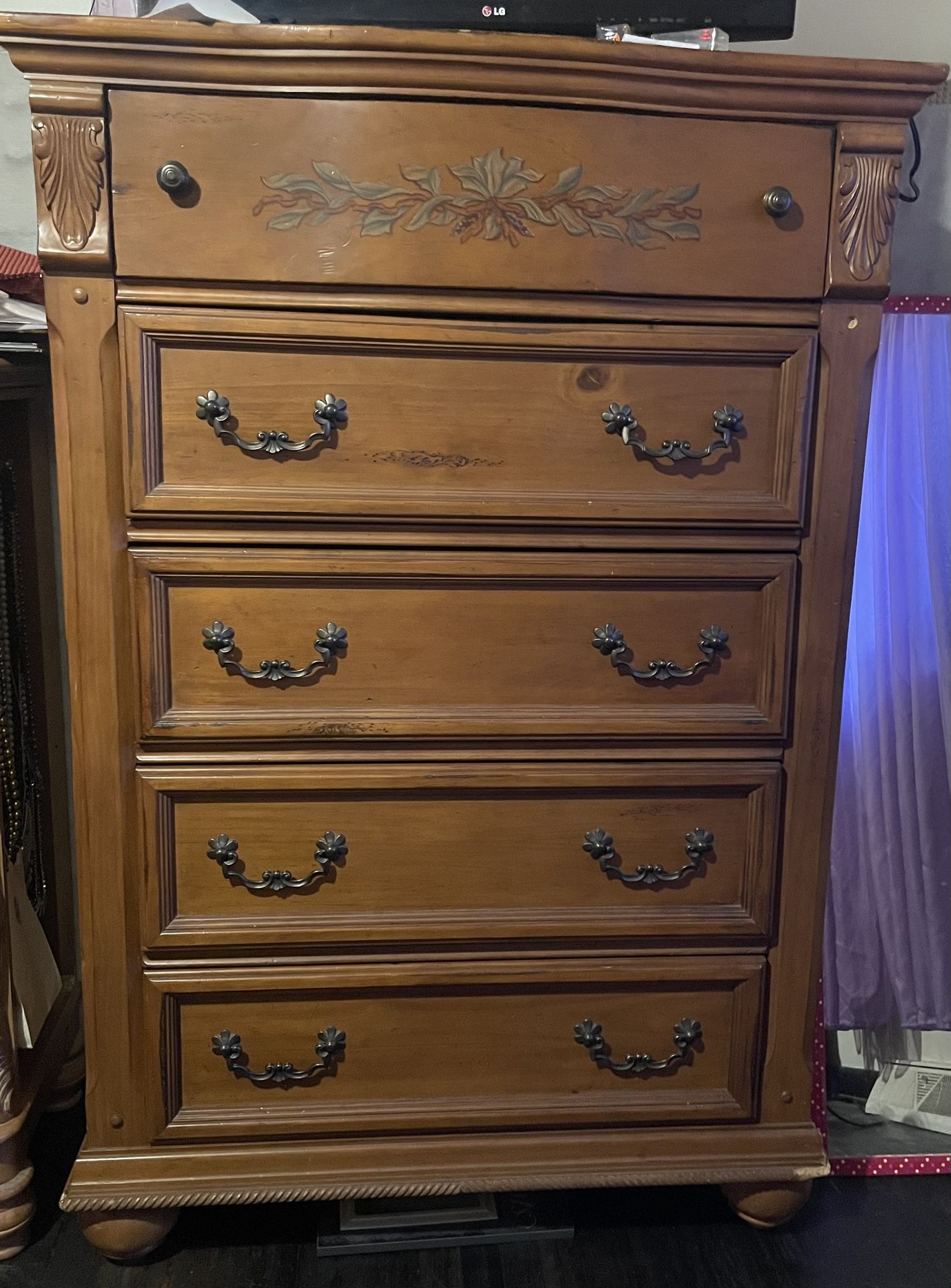 *Pending Pick Up* SOLID WOOD FULL/QUEEN BEDROOM FURNITURE