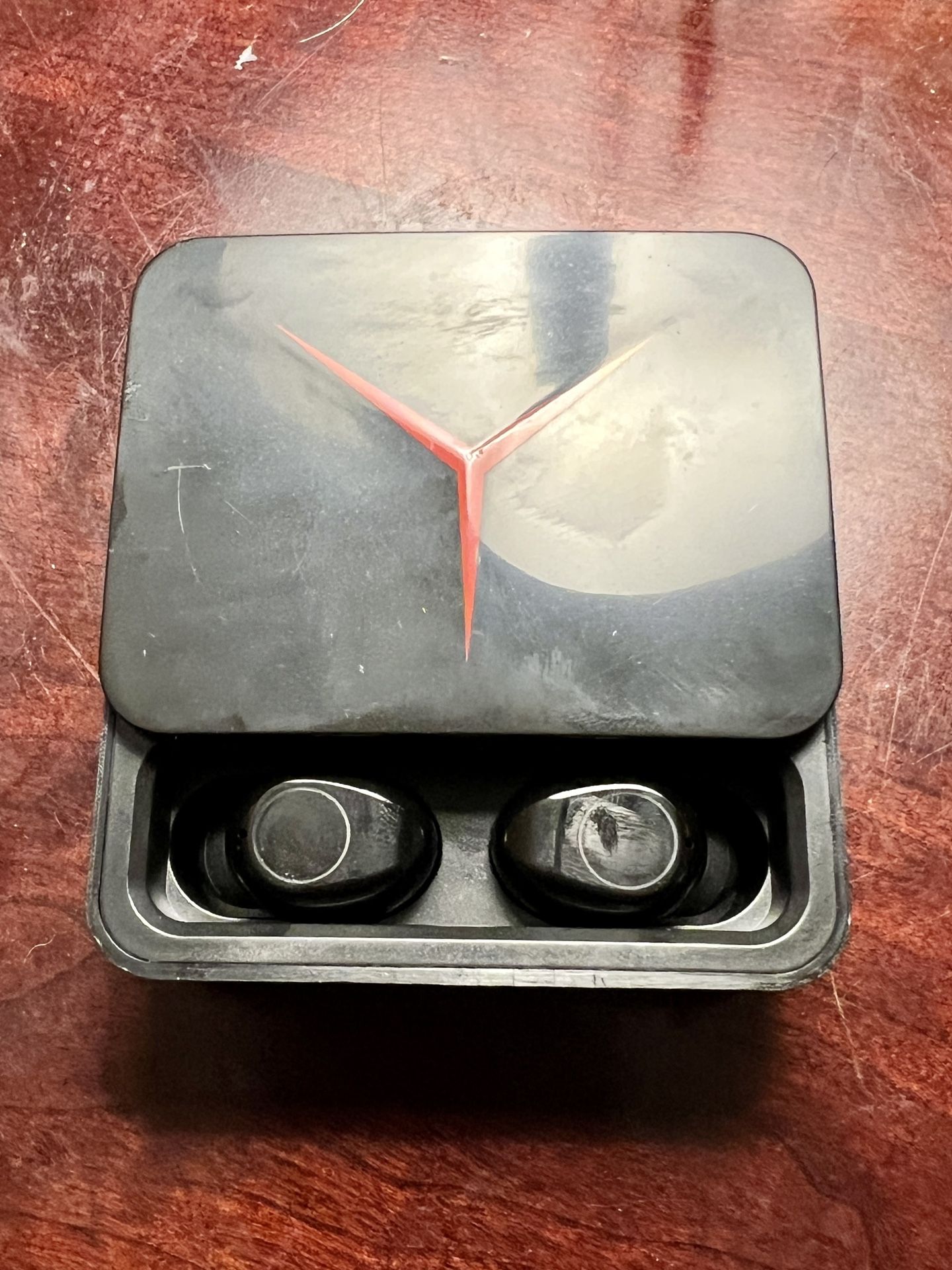 Heavy Bass Wireless Earbuds And Powerbank