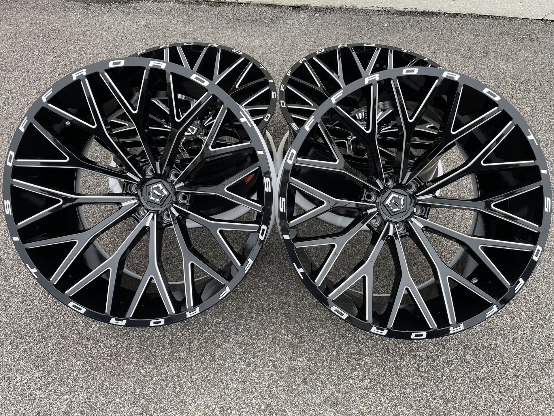 24x12 TIS OFF ROAD RIMS FITS FORD F150 PRICE NEGOTIABLE RINES TIS TODO TERRENO LE QUEDAN A FORD F150