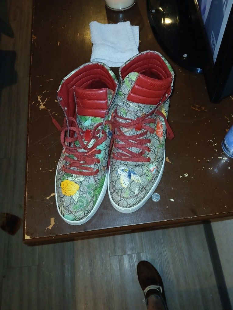 GUCCI GG SUPREME ST. TIAN N.PANTOUF HIGH TOP SNEAKER