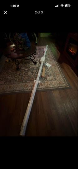 BRAND NEW MOTORIZED PROJECTOR SCREEN 150”