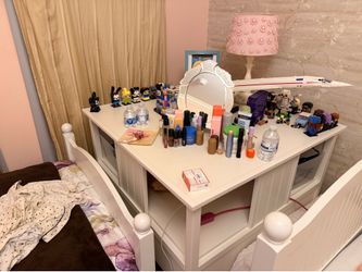 Pottery Barn Kids Table