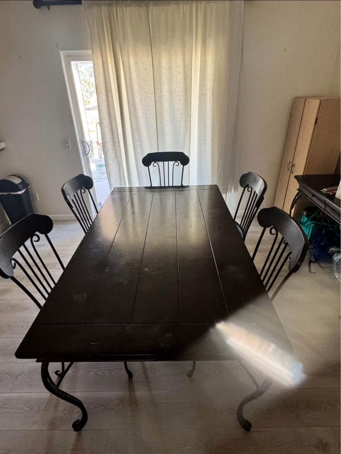 Dinning Room Table