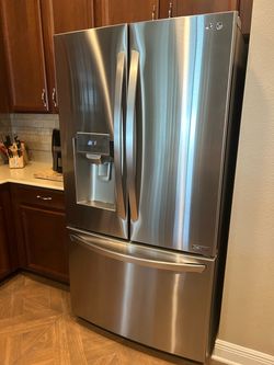 LG  Refrigerator (needs repair)