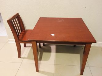Kids Wood Table And Chair 🪑