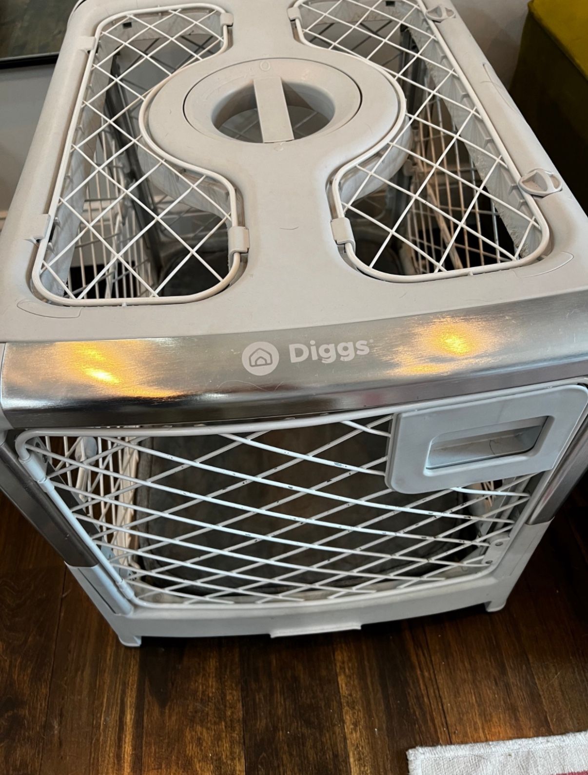 Diggs Crate