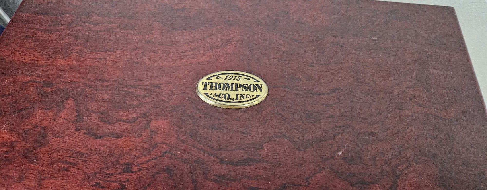 Thompson Cigar 300 Count Humidor
