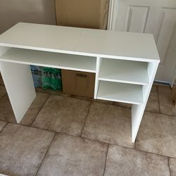 Escritorio$25 mirar fotos para detalles