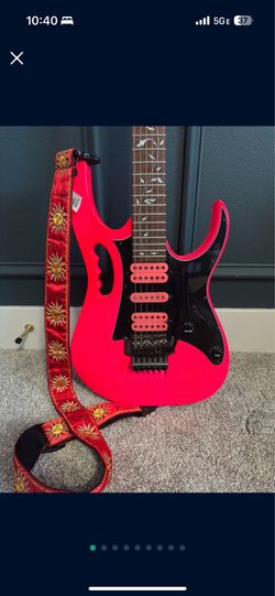Ibánez  Jem Jr Hot Pink