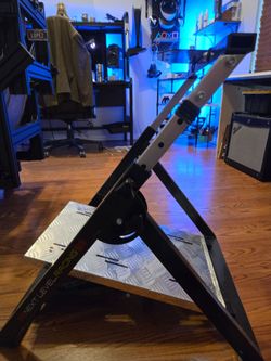 Next level racing stand 2.0