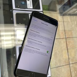 Todays Special iPhone 7 PLUS FACTORY UNLOCK 32GB