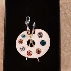 gold-tone Artist's palette Brooch