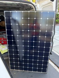 x12 Sunpower SPR-x21-345 Solar Panels Panel