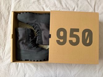 Adidas Yeezy 950 Pirate Black Boots – Men’s 8.5 – Worn Once + Box