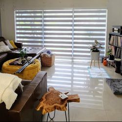 Zebra O Roller Shades 