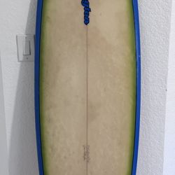 5’10” ellington surf board 