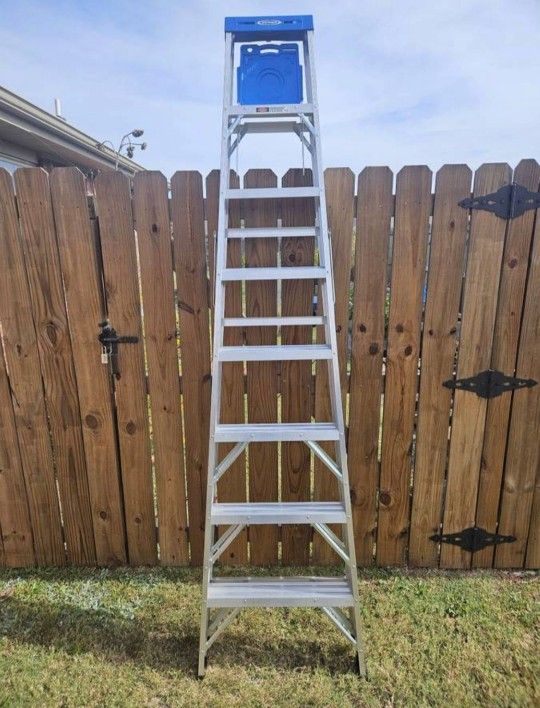 8ft Ladder In Great Shape 