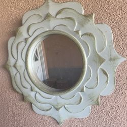mirror decor
