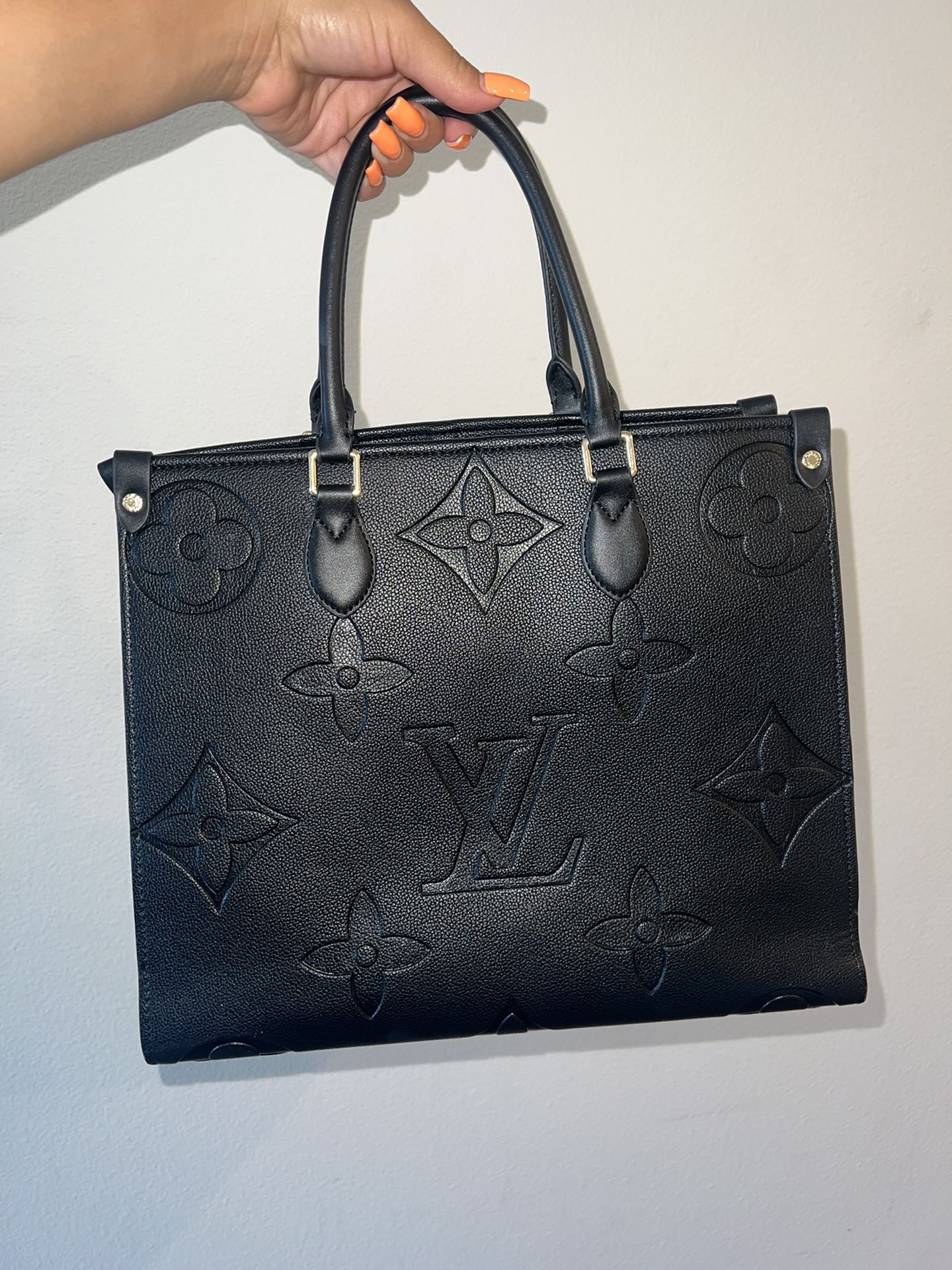 Ltd Edition Louis Vuitton Christian Louboutin Iconoclasts Monogram Spike  Tote for Sale in Los Angeles, CA - OfferUp