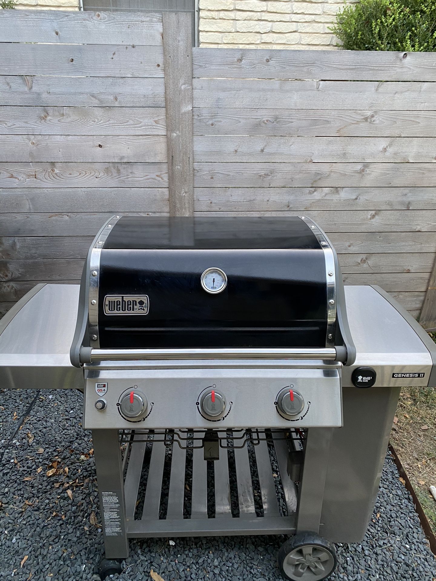 Weber Genesis II E-310 3 burners Natural Gas Grill Black