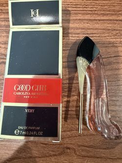 Carolina Herrera Good Girl Very Eau de Parfum - Pink Glass Stiletto Bottle