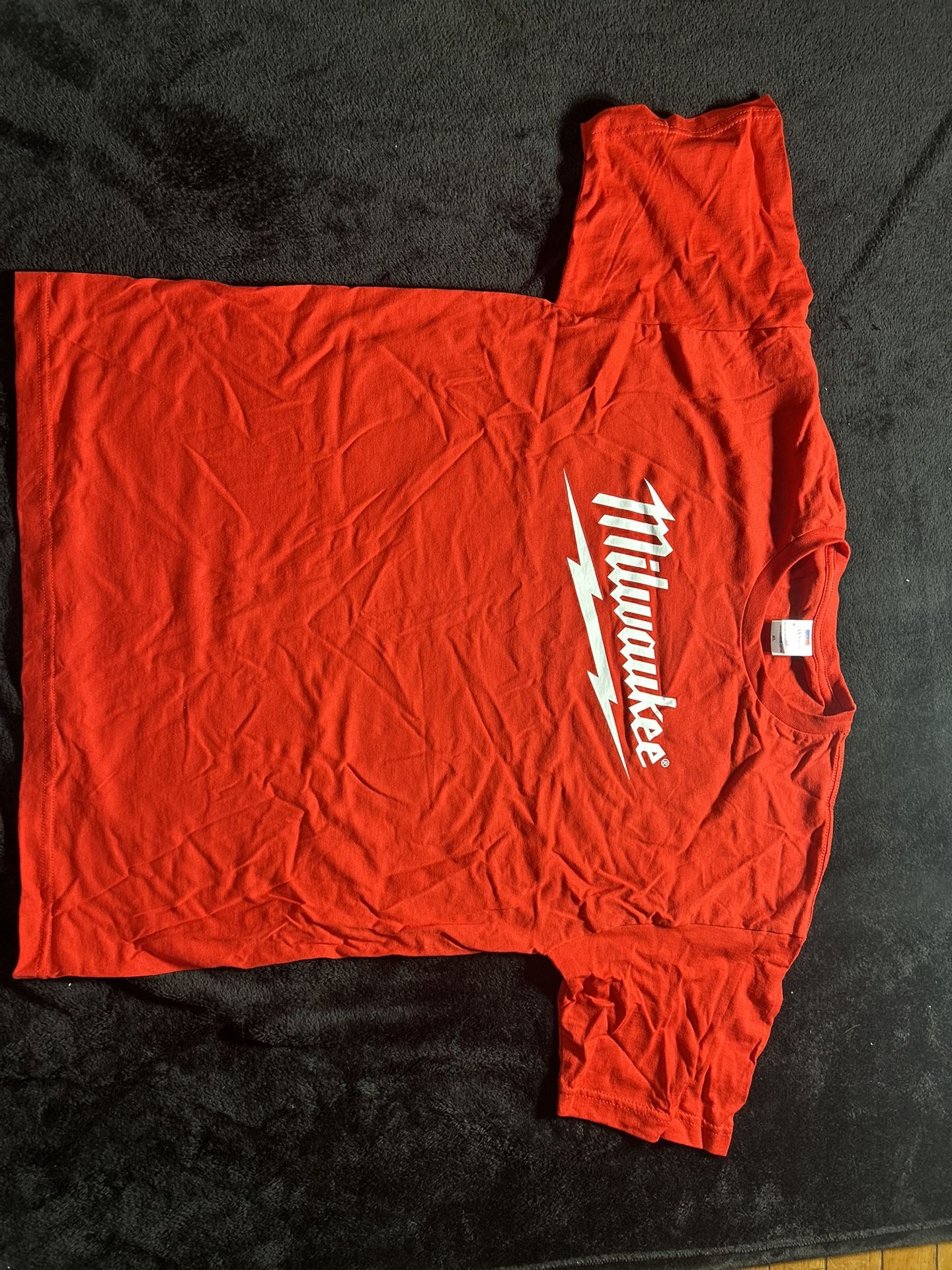 Red and white Milwaukee T-shirt Smooth from the start Brand New