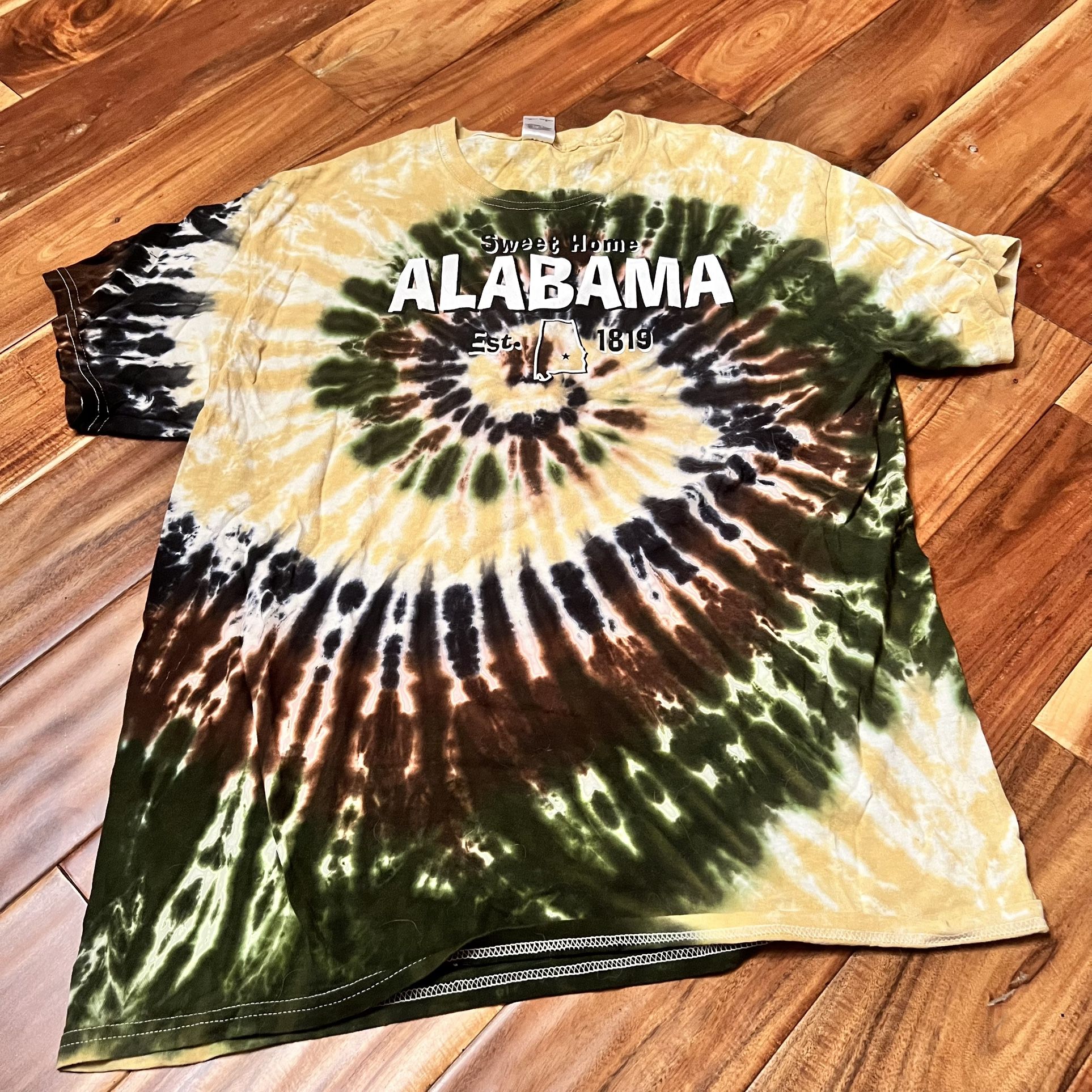 Sweet home Alabama tie dye t-shirt. Size large