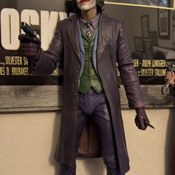 NECA Joker 1/4 Scale 