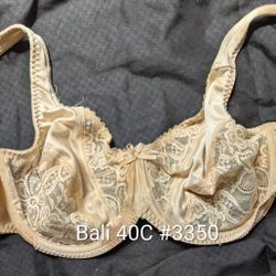 Womens Vassarette Beige Bra 40C With One Underwire On The Right. Style Is 75-153 Well Loved. East Or