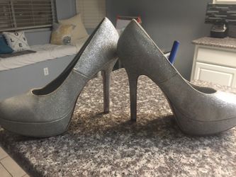 Sparkle silver heals size 9