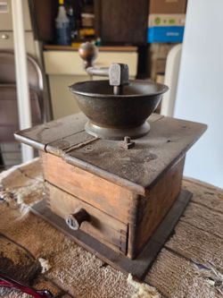 Coffee grinder