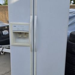 Refrigerator in very good condition.