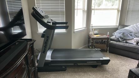 NORDICTRACK COMMERCIAL 1750 FOLDING TREADMILL