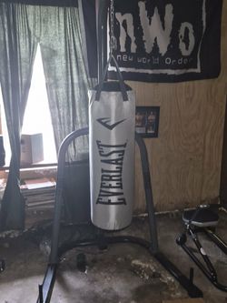Punch bag with stand and gloves