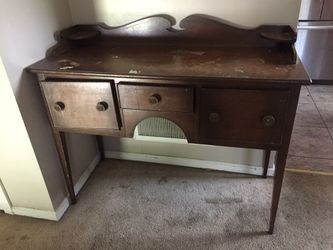 Old not sure what it call but it’s made from American OF MARTINSVILLE