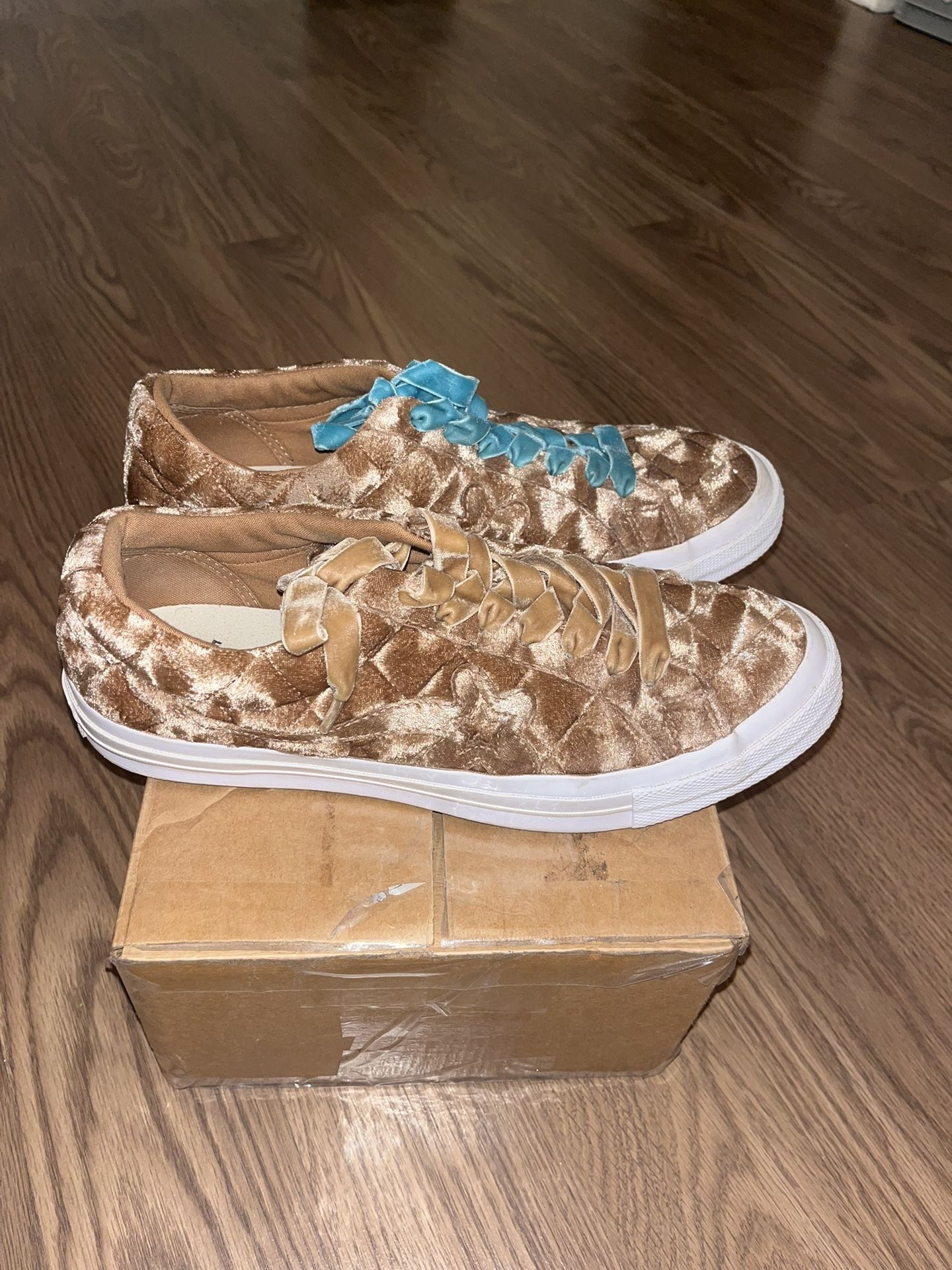 Le Fleur Converse x One Star