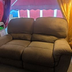 Very Comfortable Sofa Recliners On Both Side 
