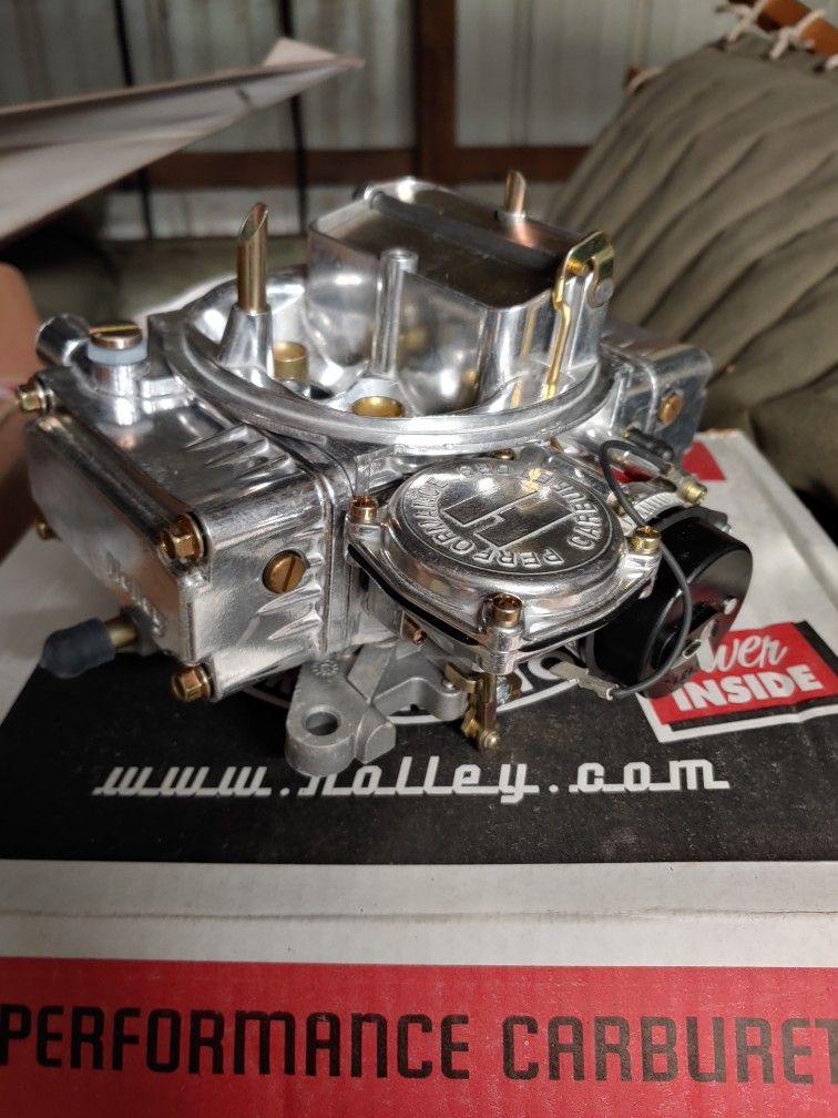Holley 600cfm Carburetor
