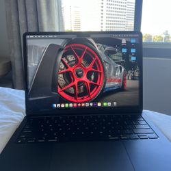MacBook Air M3 2024 13” 256GB 