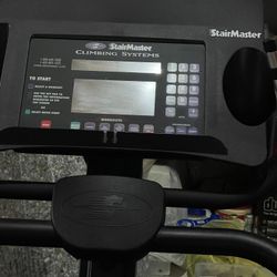 Professional Stairmaster, 4600 Personal Trainer Series With Heart Rate