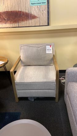 Maywell accent chair