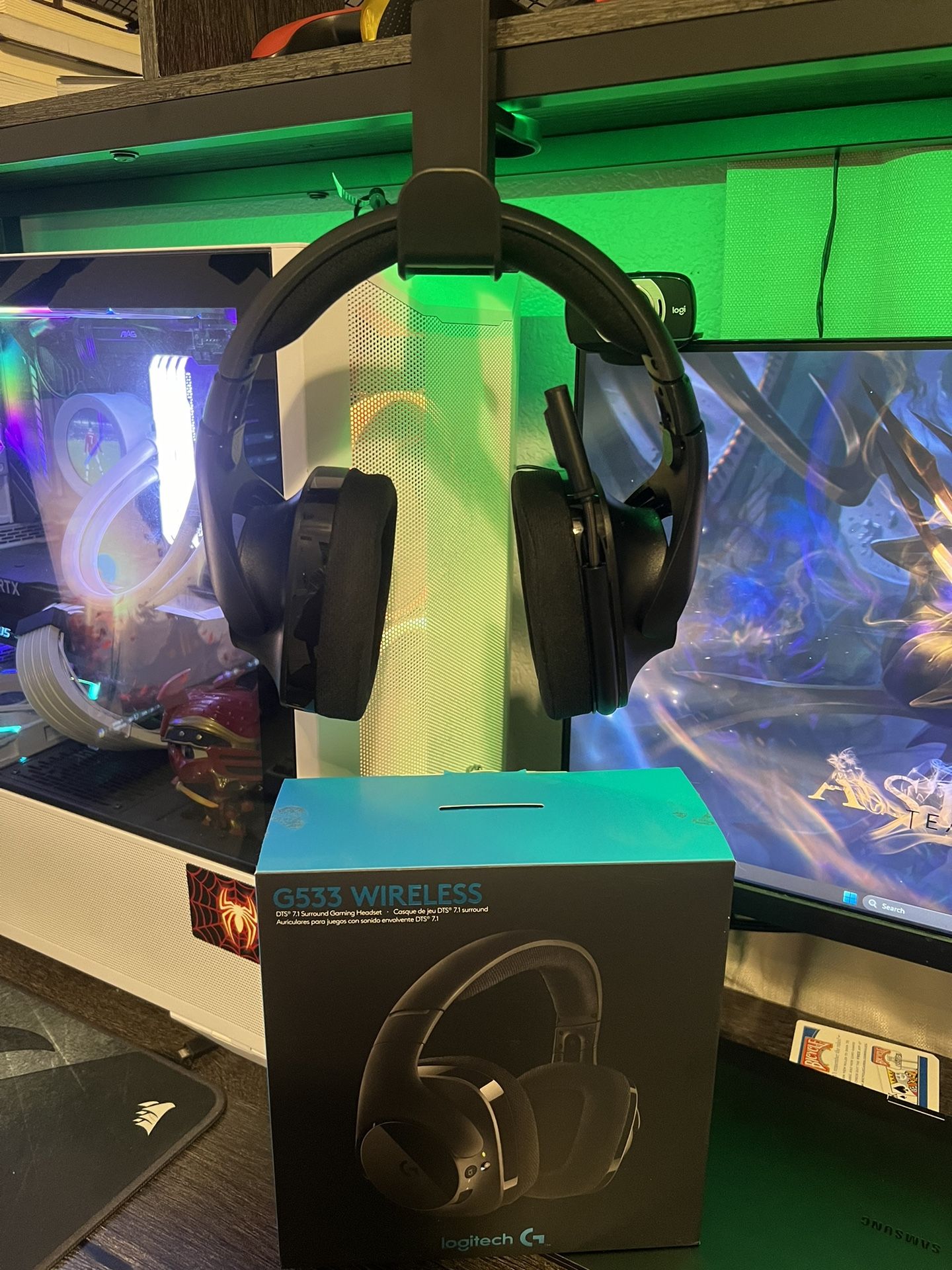 Logitech G533 Wireless Gaming Headset (brand new)