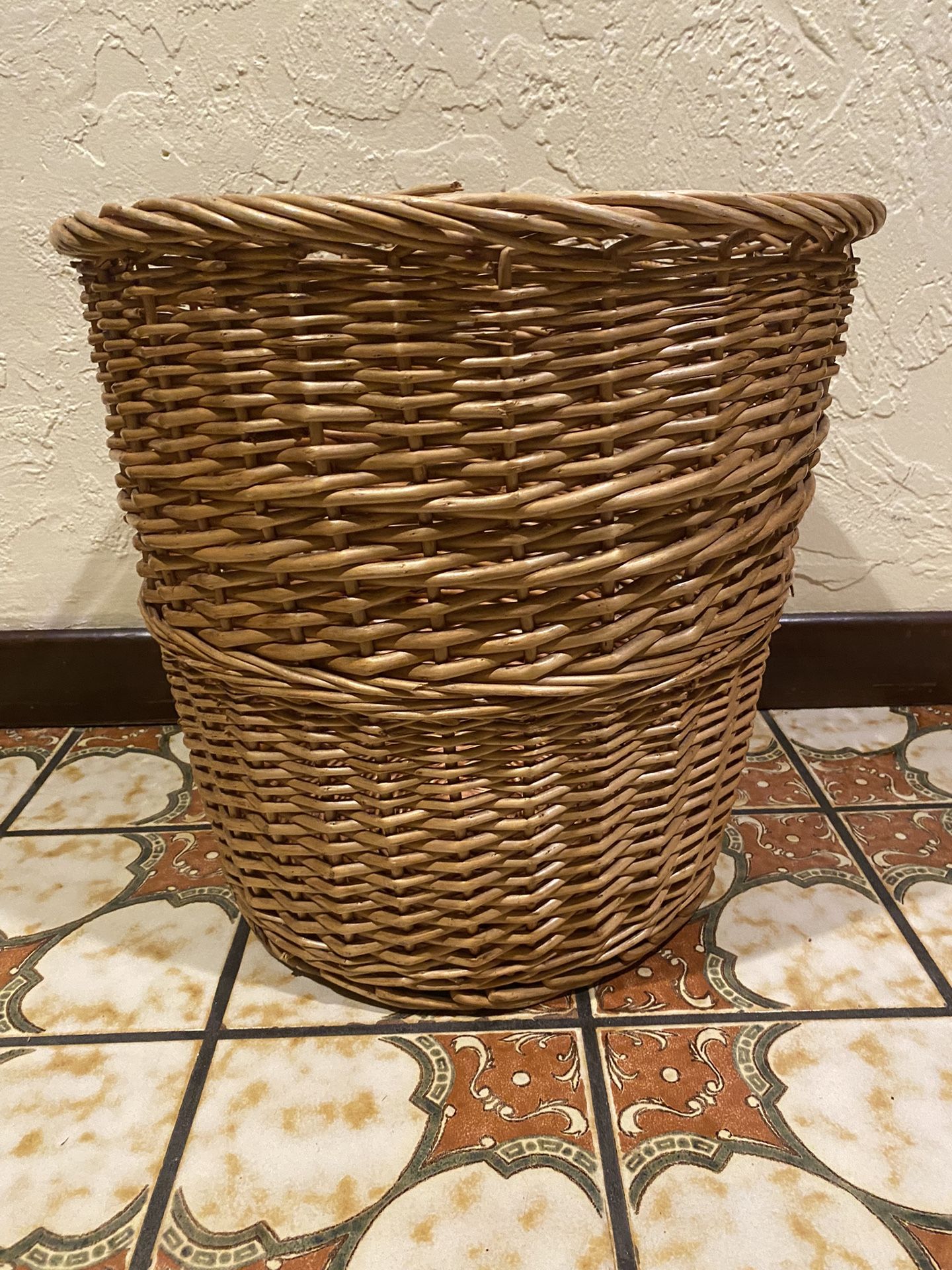 Wicker Big Basket For Laundry, Toys, Blankets, Plants