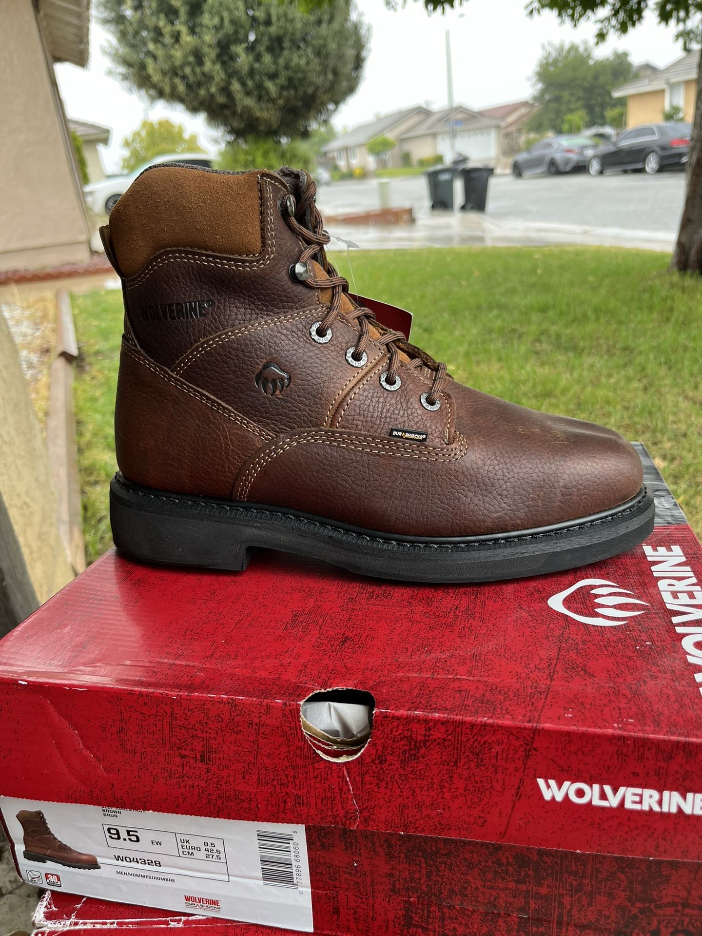 WOLVERINE SOFT TOE BOOTS SIZE 10.5
