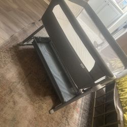 Cowiewie Baby Bassinet