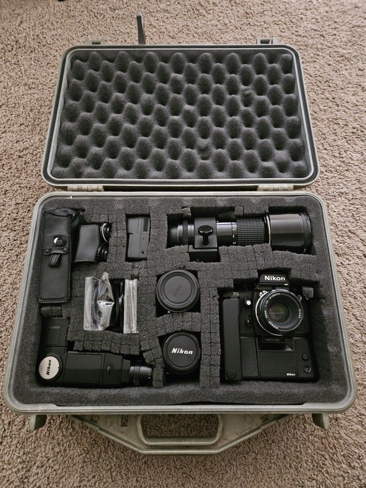 Nikon F3 35mm Film Camera With Case And Accessories