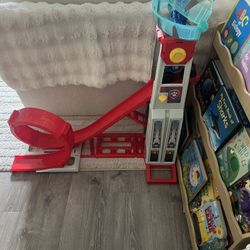 Paw Patrol Loop Tower