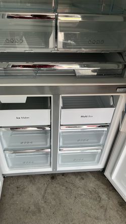 French Door Refrigerator with Ice Maker