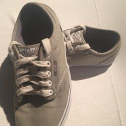 Van shoes size 6.5