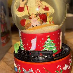 Coca Cola Santa Snow Globe 